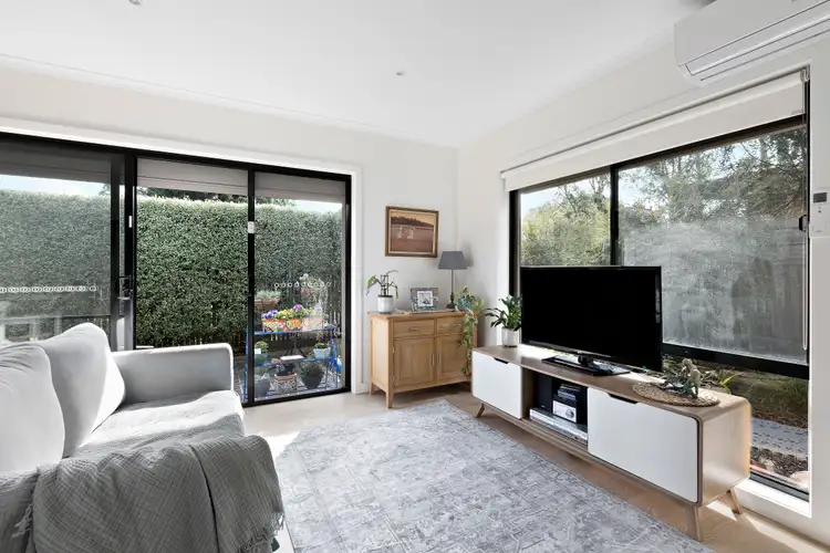 Second view of Homely unit listing, 1/6 Reservoir Road, Frankston VIC 3199