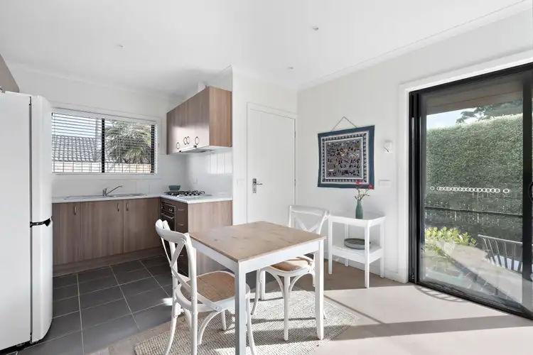 Fourth view of Homely unit listing, 1/6 Reservoir Road, Frankston VIC 3199