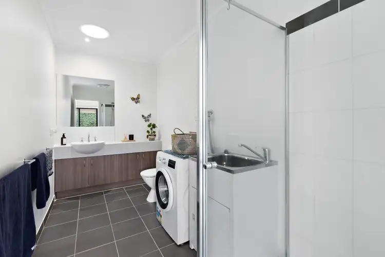 Sixth view of Homely unit listing, 1/6 Reservoir Road, Frankston VIC 3199