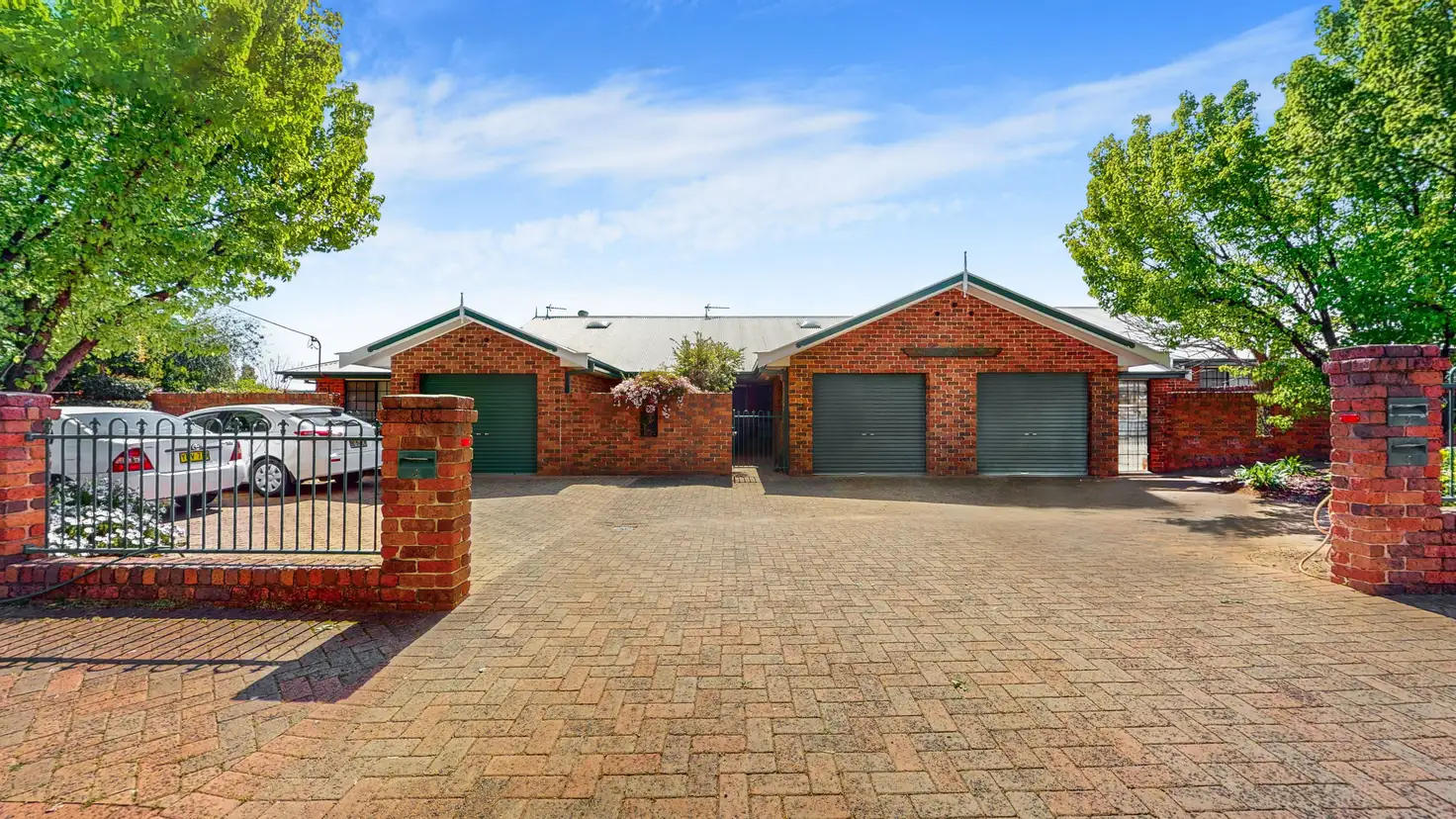 Main view of Homely townhouse listing, 2/42 Bishop Street, Dubbo NSW 2830