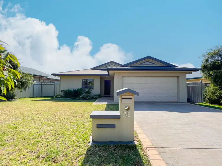 38 Best Street, Parkes NSW 2870