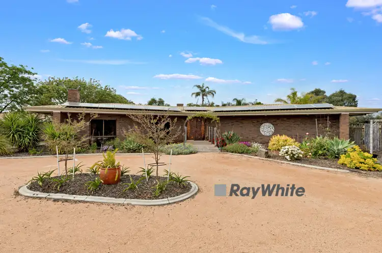 3016 & 3016A Deakin Avenue, Mildura VIC 3500
