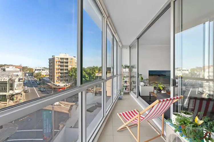 33 Bronte Road
