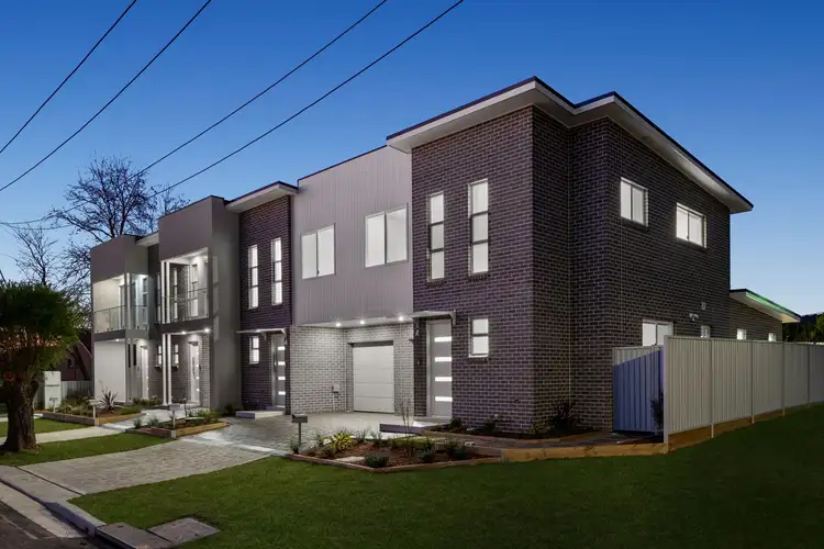 4/10 Harris Street, Ingleburn NSW 2565