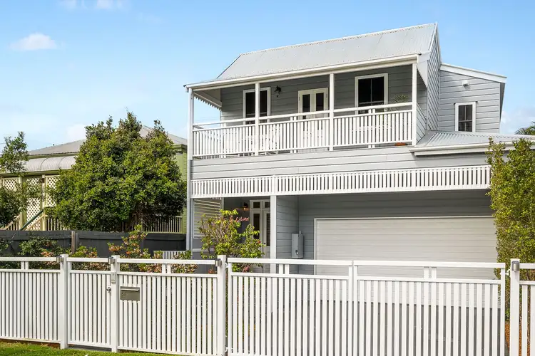 56 Amy Street, Hawthorne QLD 4171