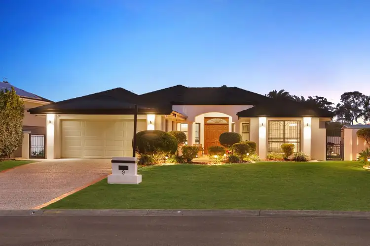 9 Little Hampton Court, Arundel QLD 4214