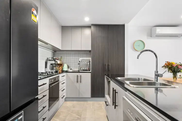 Fifth view of Homely apartment listing, 20/9 Irving Street, Phillip ACT 2606