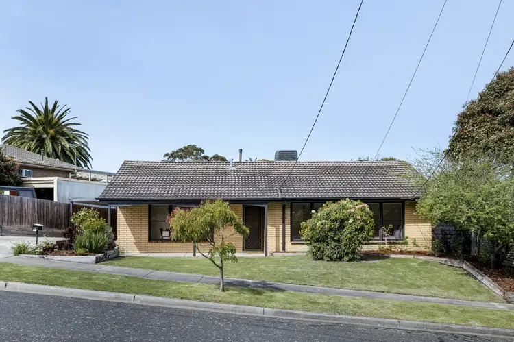 14 Lorikeet Court, Frankston VIC 3199