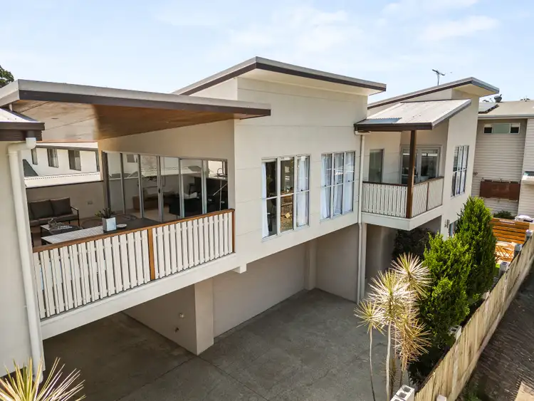Second view of Homely townhouse listing, 2/297 Hawthorne Road, Hawthorne QLD 4171