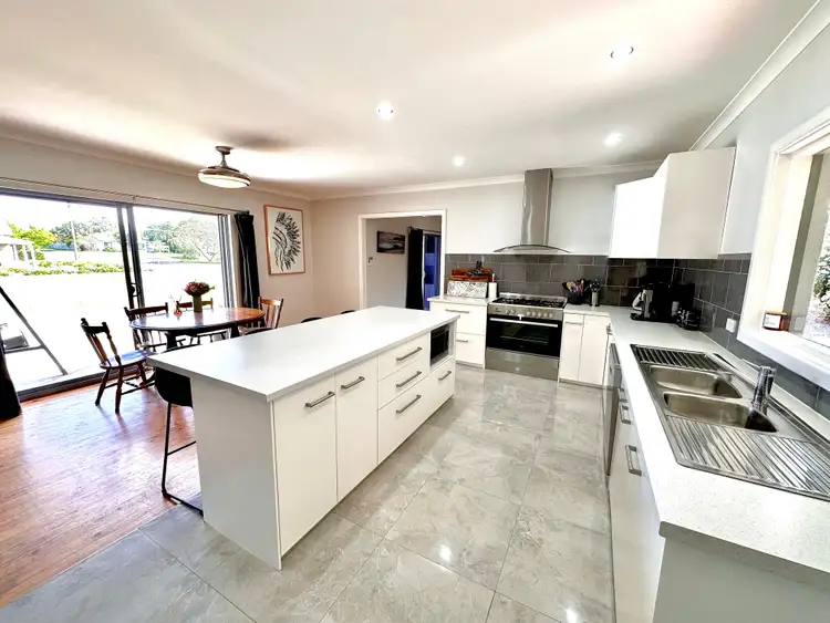 Third view of Homely house listing, 64 Venn Avenue, Bordertown SA 5268