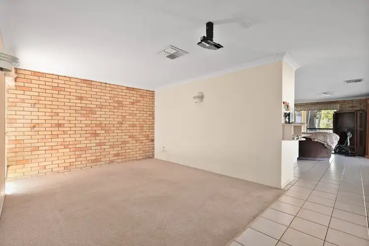 Sixth view of Homely house listing, 3 Crinum Crescent, Emerald QLD 4720