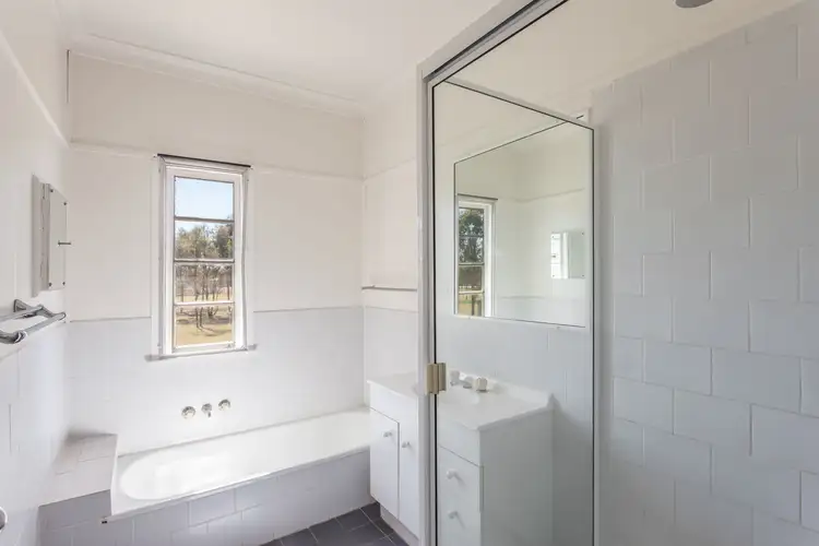 Fourth view of Homely house listing, 5 Silverbank Court, Lockrose QLD 4342