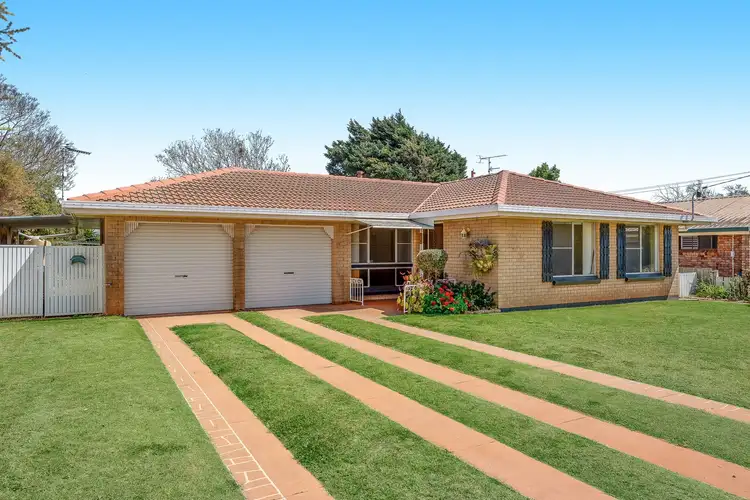 26 Belcher Drive, Glenvale QLD 4350