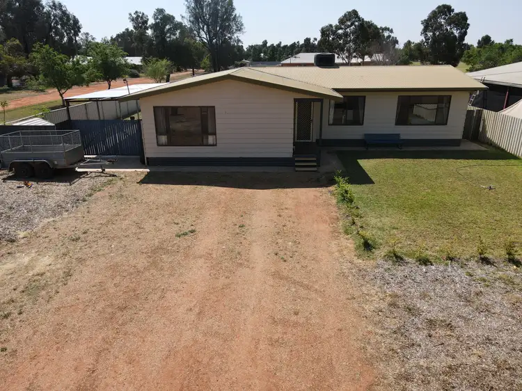 1 Bomen Street, Goolgowi NSW 2652