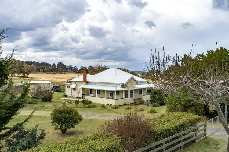 12 Molesworth Street, Tenterfield NSW 2372