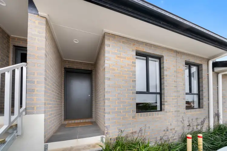 2/5 Ross Street, Darley VIC 3340