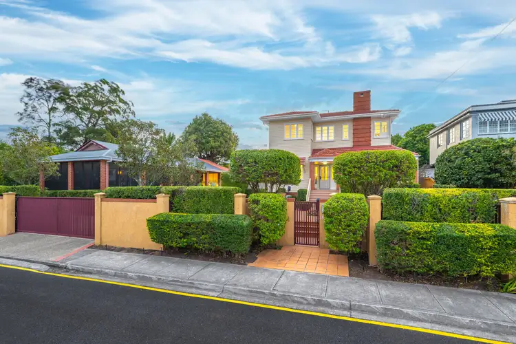 18 Jolly Street, Clayfield QLD 4011