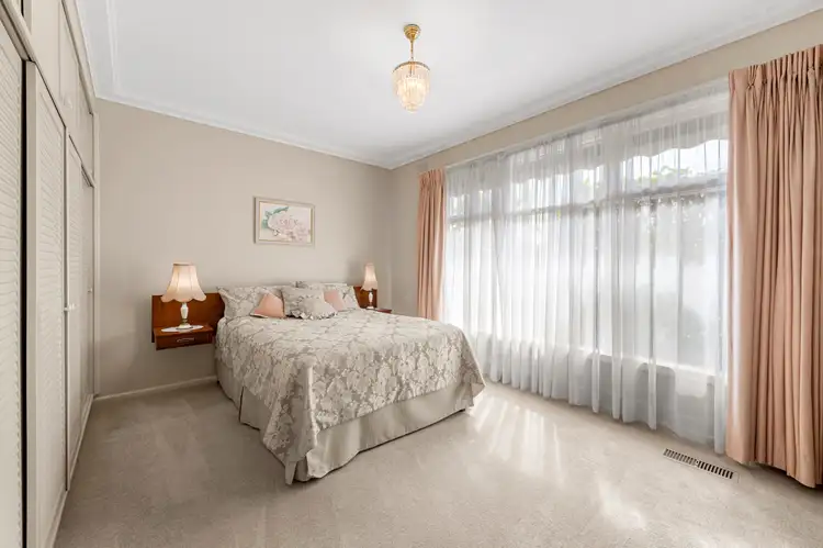 Sixth view of Homely house listing, 2 Southern Court, Forest Hill VIC 3131