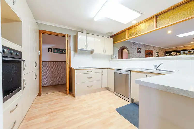 Fifth view of Homely house listing, 8 Marieberg Avenue, Modbury Heights SA 5092