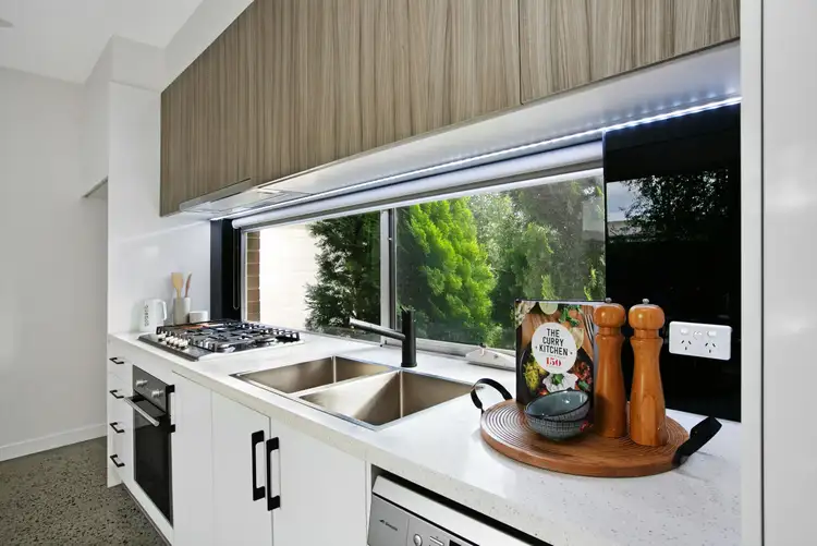 Sixth view of Homely townhouse listing, 2/24 Lucille Avenue, Reservoir VIC 3073