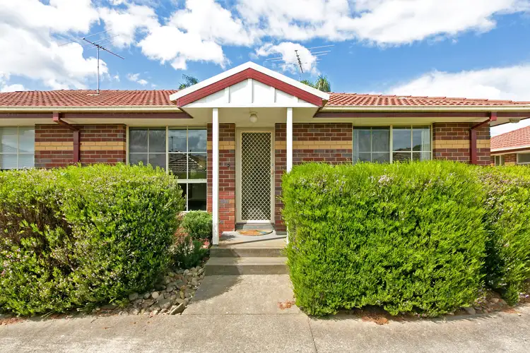 Main view of Homely unit listing, 2/10 Barry Street, Reservoir VIC 3073