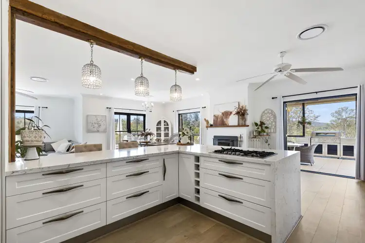 3 Hickory Place, Cedar Creek QLD 4520