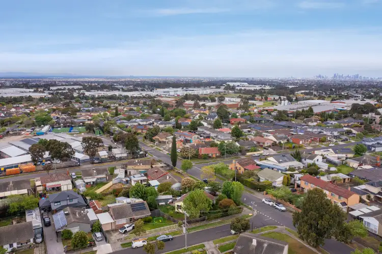 Seventh view of Homely house listing, 52 Kiewa Crescent, Dallas VIC 3047
