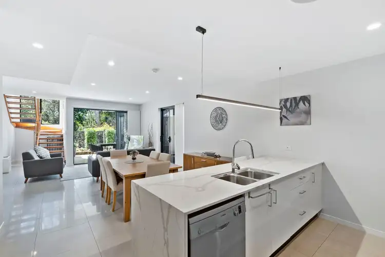 Sixth view of Homely townhouse listing, 4/48 Lagonda Street, Annerley QLD 4103