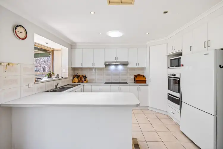 Fifth view of Homely house listing, 10 Hogan Grove, Werribee VIC 3030