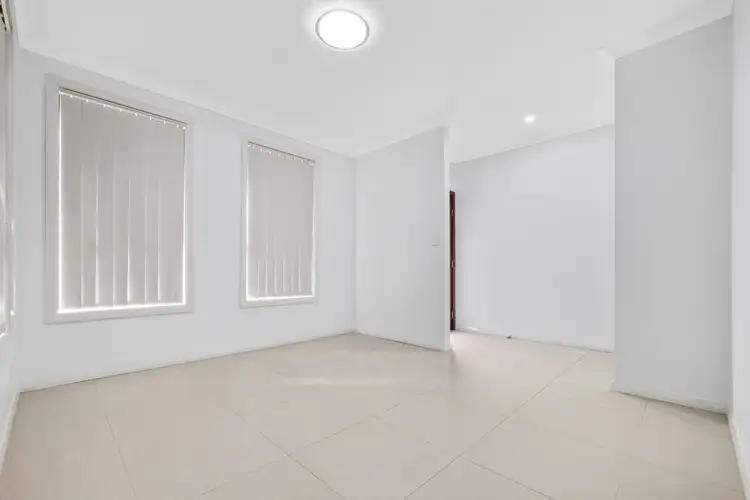 Sixth view of Homely house listing, 8a Minnamurra Circuit, Prestons NSW 2170