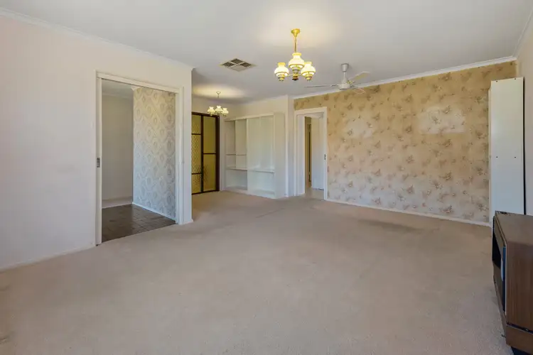 Third view of Homely house listing, 4 Orchid Court, Lalor VIC 3075