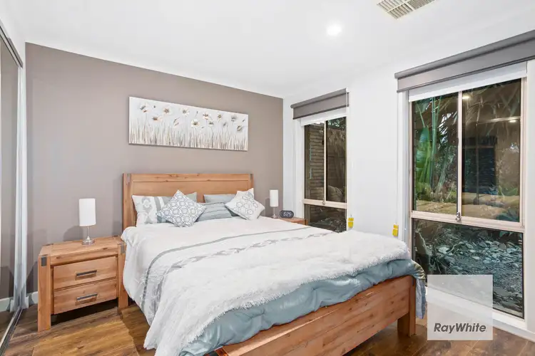 Fifth view of Homely house listing, 2 Alawa Court, Keilor Downs VIC 3038