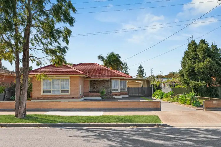 4 Silicate Avenue, Taperoo SA 5017