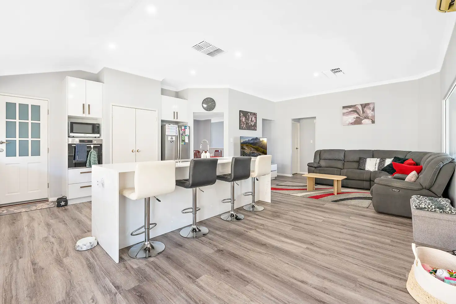 Main view of Homely house listing, 17 Tahoe Close, Thornlie WA 6108