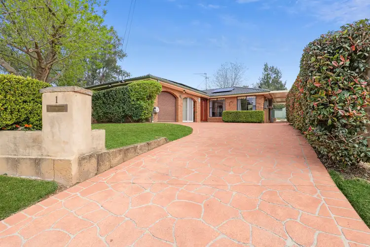1 Graeme Place, Freemans Reach NSW 2756