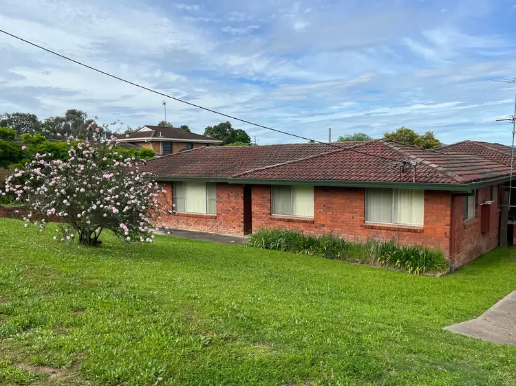 43 Nowland Avenue