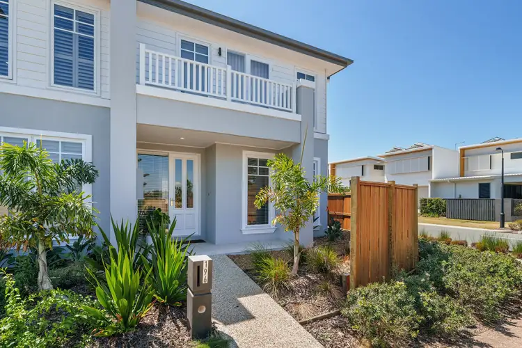 196 Lakeview Promenade, Newport QLD 4020