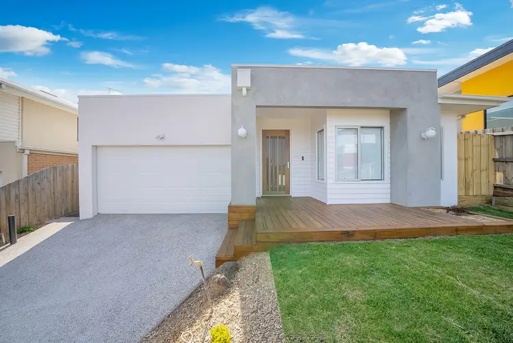 12 Lismore Circuit, Bacchus Marsh VIC 3340