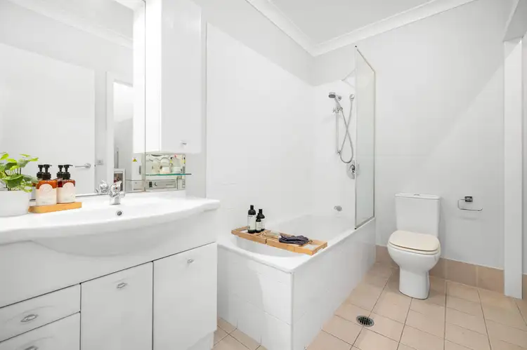 Third view of Homely unit listing, 6/92-94 Nudgee Road, Hamilton QLD 4007