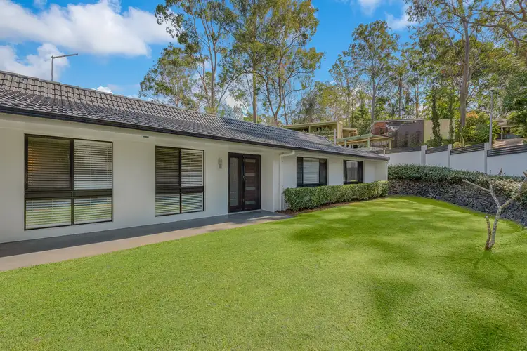 2 Star Place, Chapel Hill QLD 4069
