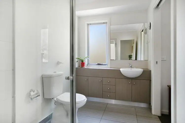 Sixth view of Homely townhouse listing, 2/7 O'Connor Street, Reservoir VIC 3073