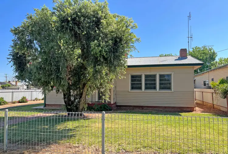 17 Thomson Street, Forbes NSW 2871