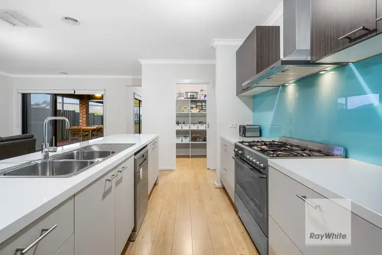 Second view of Homely house listing, 15 Fairbank Way, Maddingley VIC 3340