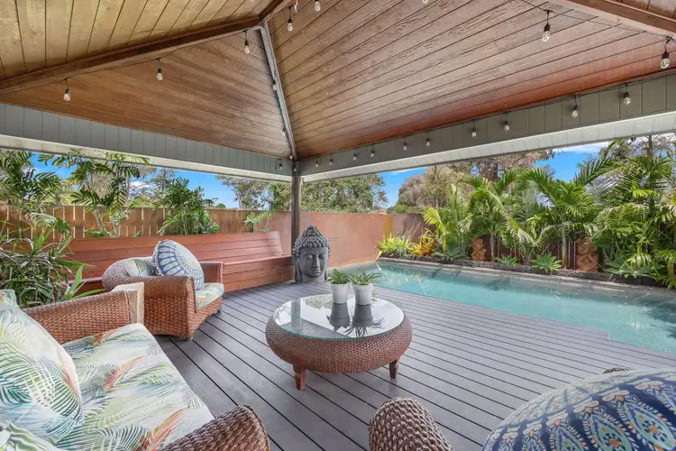 22 Victoria Street, Point Vernon QLD 4655