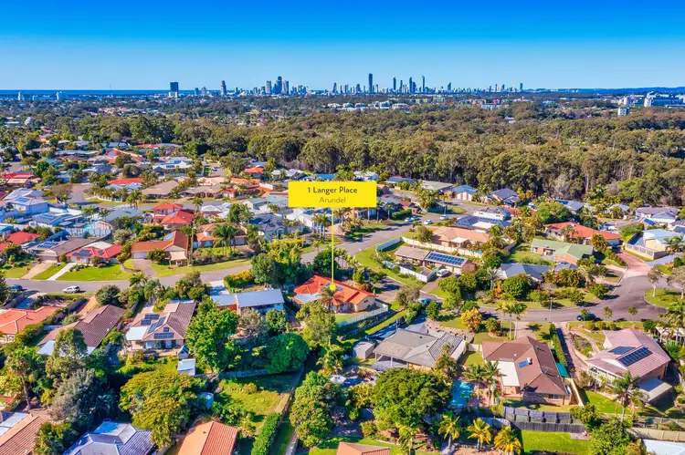 1 Langer Place, Arundel QLD 4214