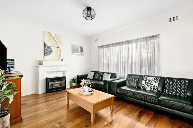 Fifth view of Homely house listing, 2 Valerie Street, Pascoe Vale VIC 3044