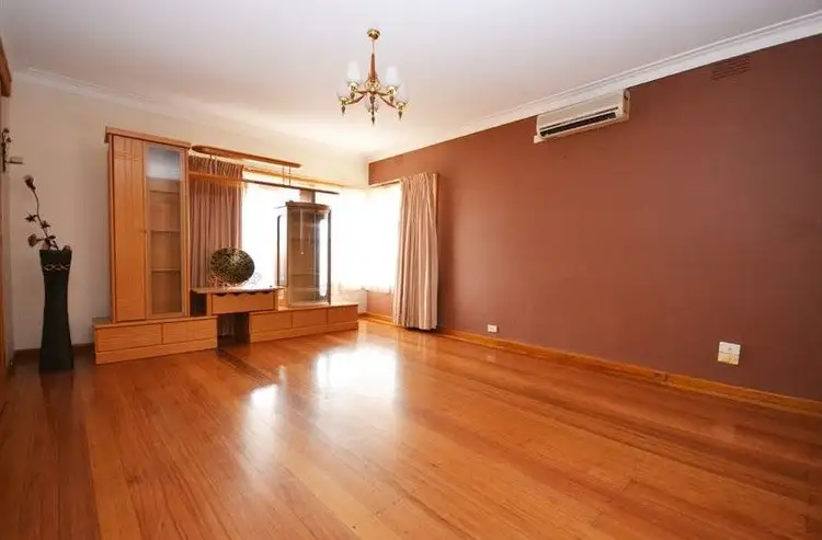 Fifth view of Homely house listing, 5 Kanimbla Drive, Lalor VIC 3075