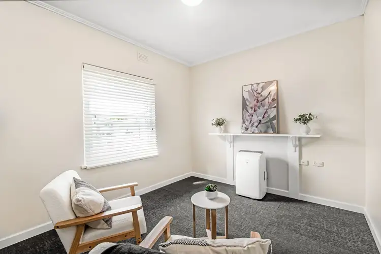 Fifth view of Homely semi-detached listing, 25 Pearce Crescent, Mount Gambier SA 5290