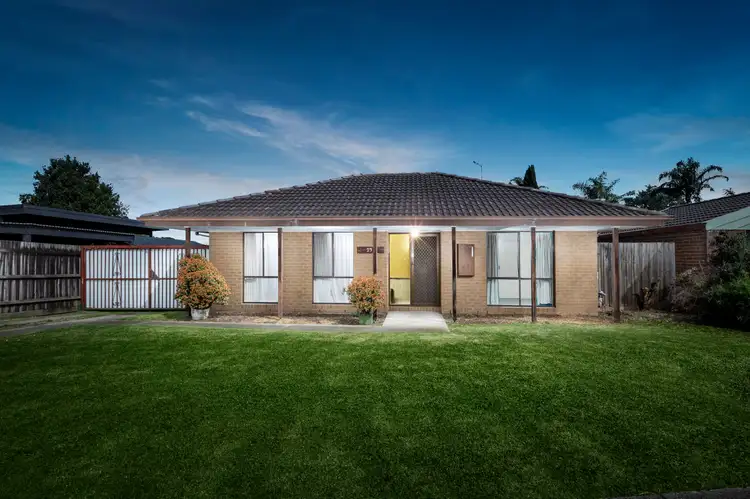 23 Garden Grove Drive, Mill Park VIC 3082