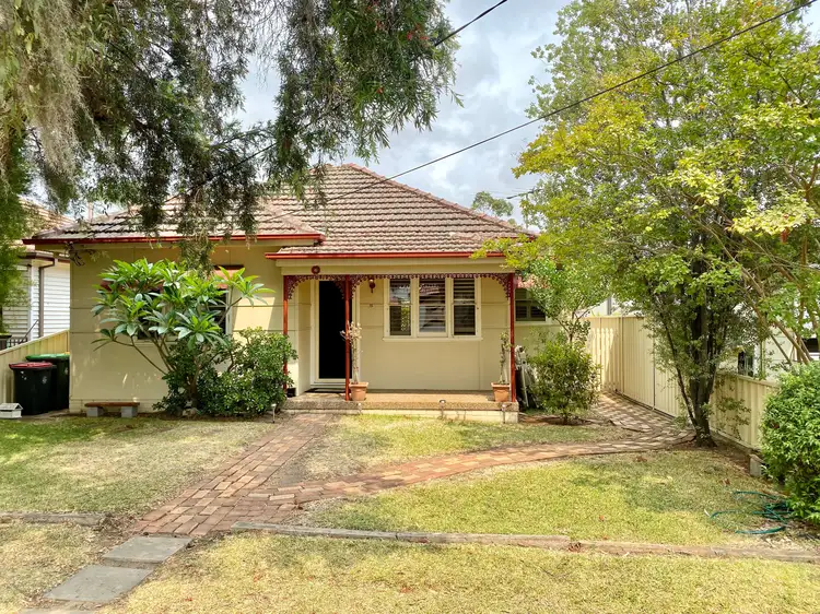 15 Hardy Avenue, Riverwood NSW 2210